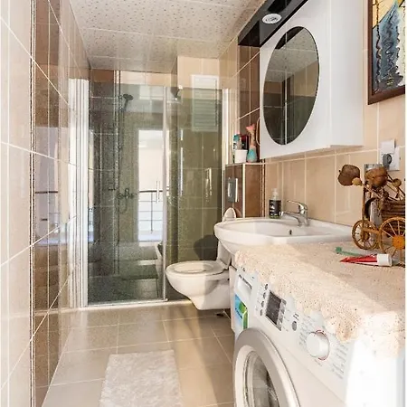 Frühstückspension Naturalpark Residance, Stylish With Own Terrace&bath, 1 Km To The Beach. *